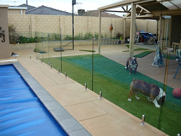 Frameless Stainless Steel Glass Spigot Application